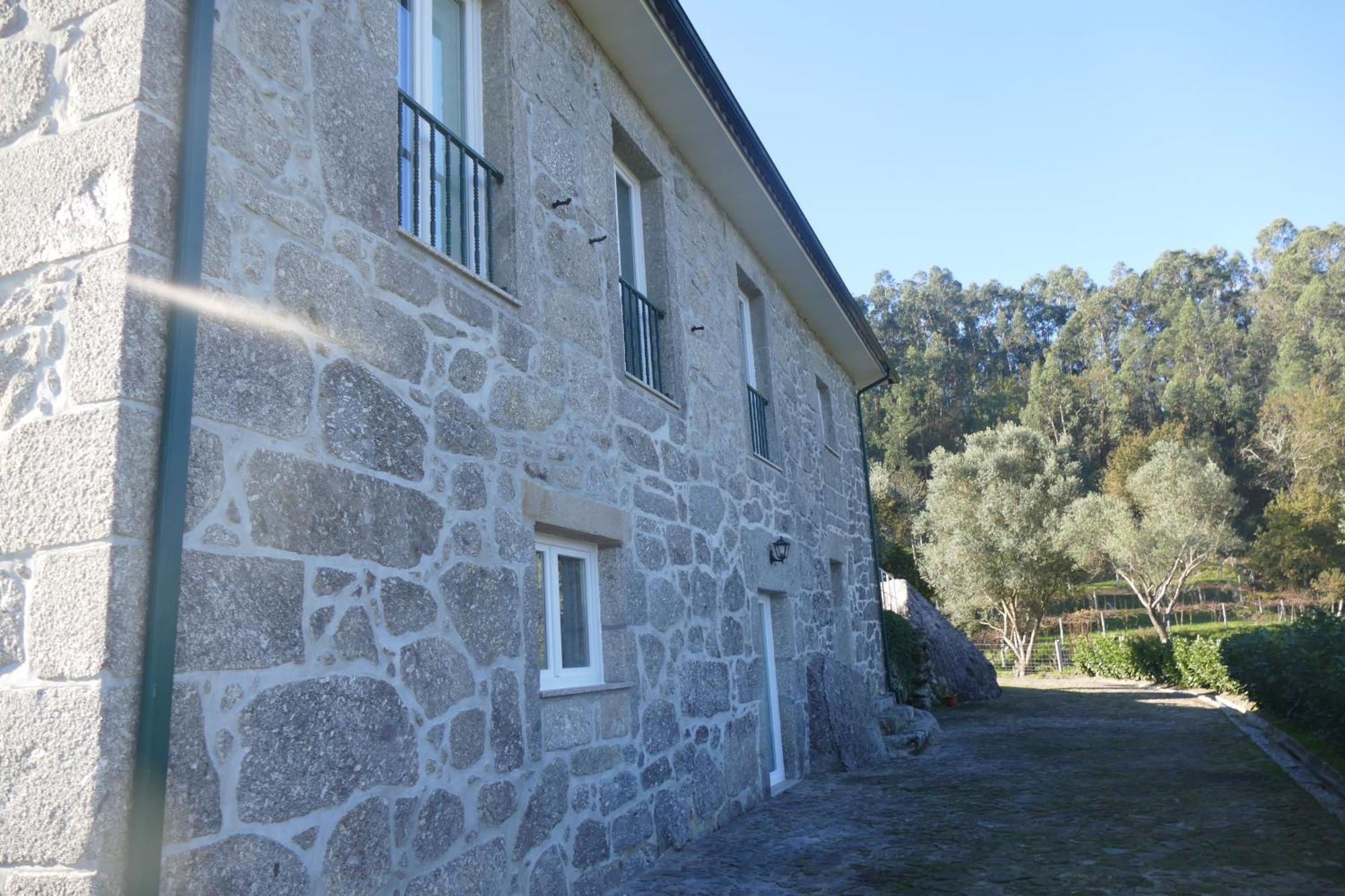 Casa Nos Penedos Guest House Arcos de Valdevez Exterior photo