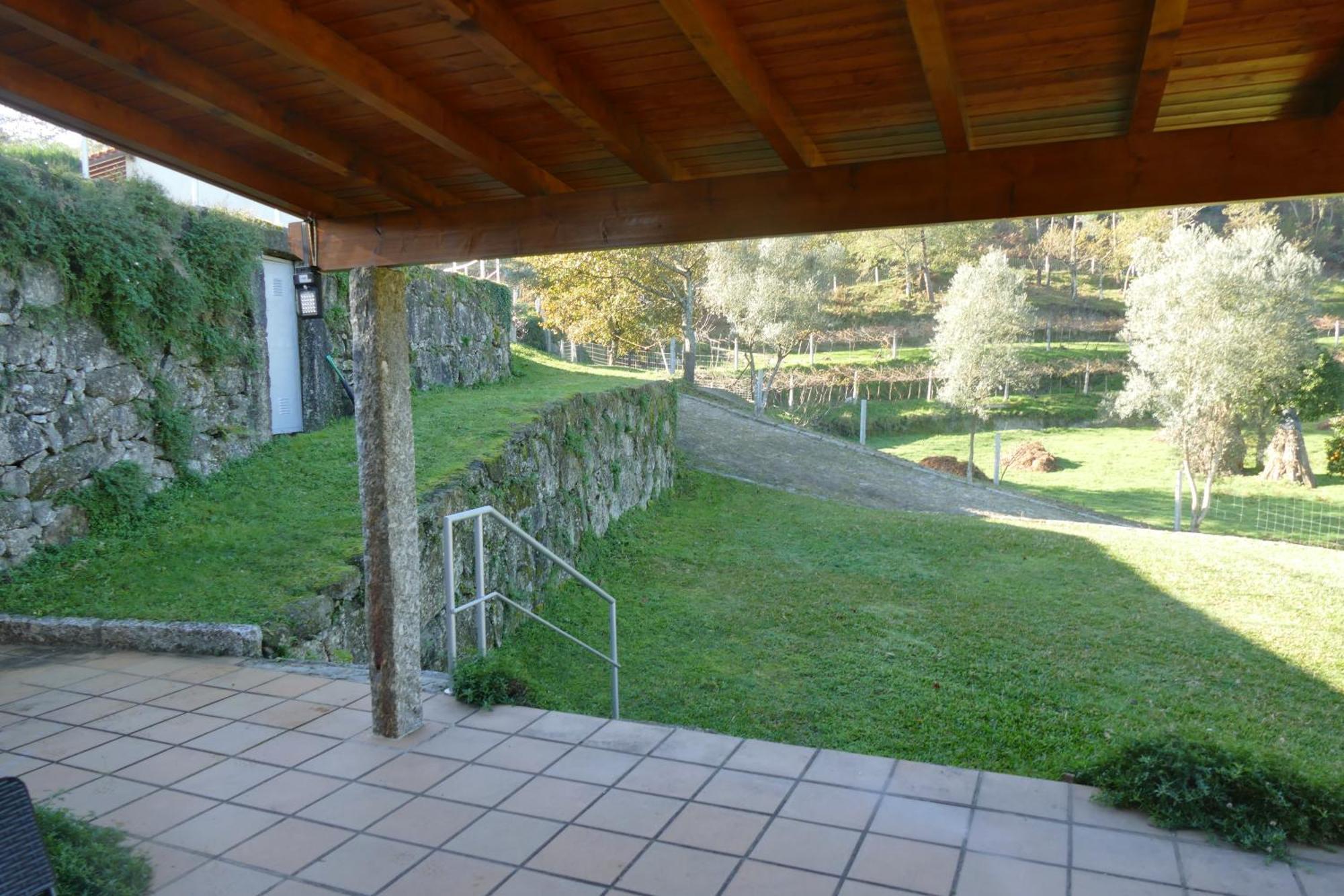 Casa Nos Penedos Guest House Arcos de Valdevez Exterior photo
